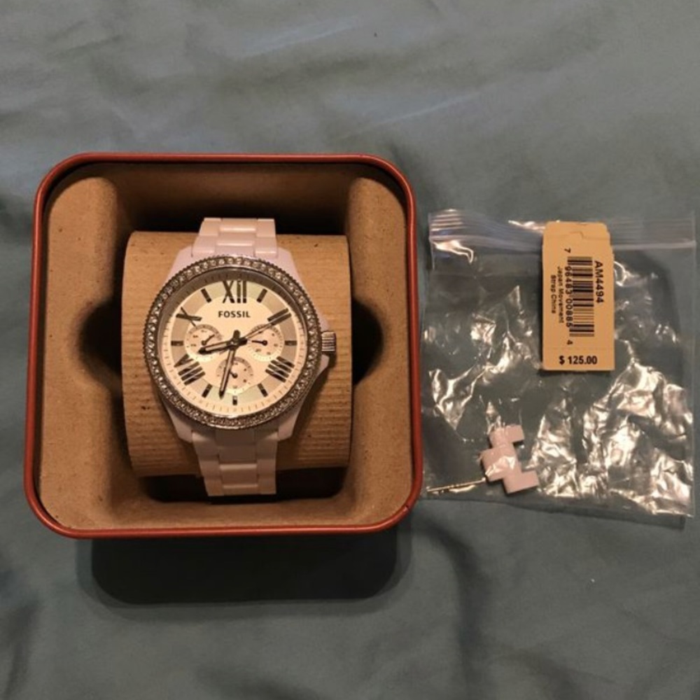 Fossil Watch - Picture 3 of 3